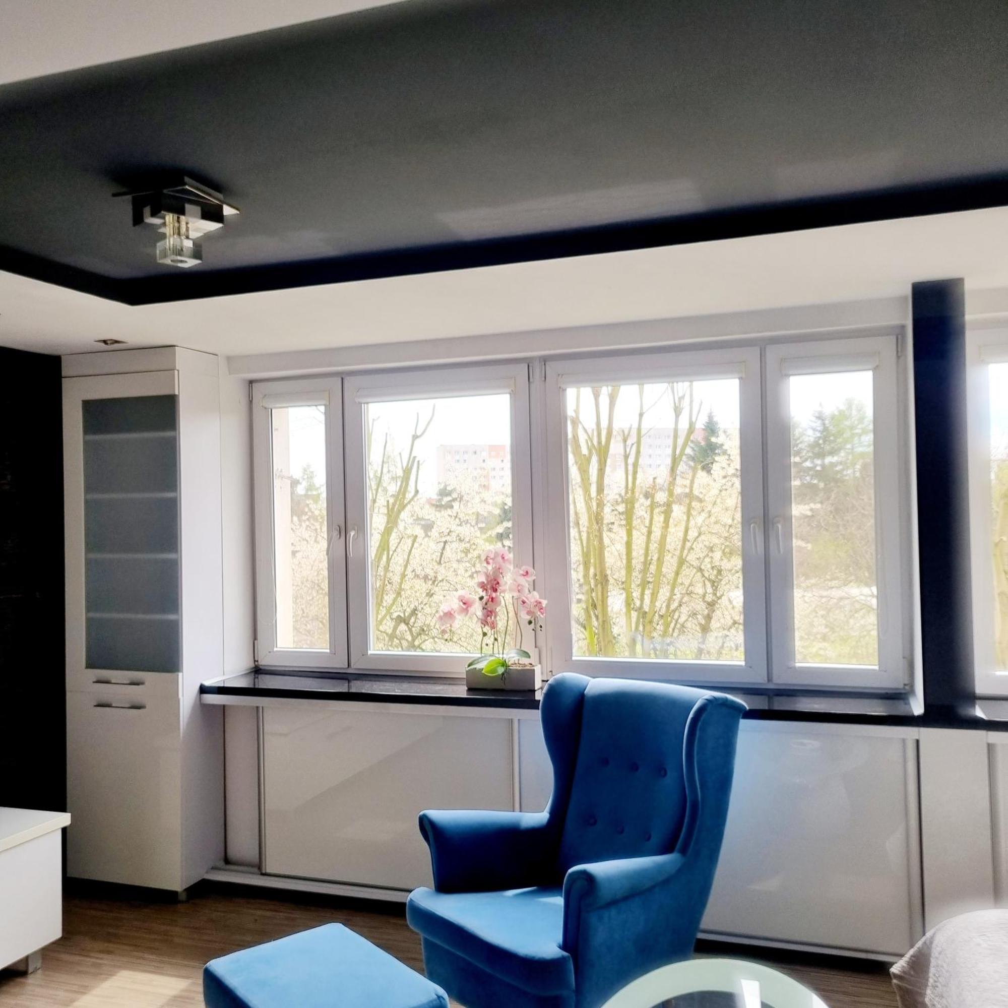 Black & White Apartment